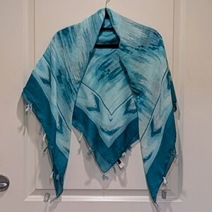 3/$30 EUC Ardene 40"x40" 100% Cotton Light Sheer Turquoise Scarf